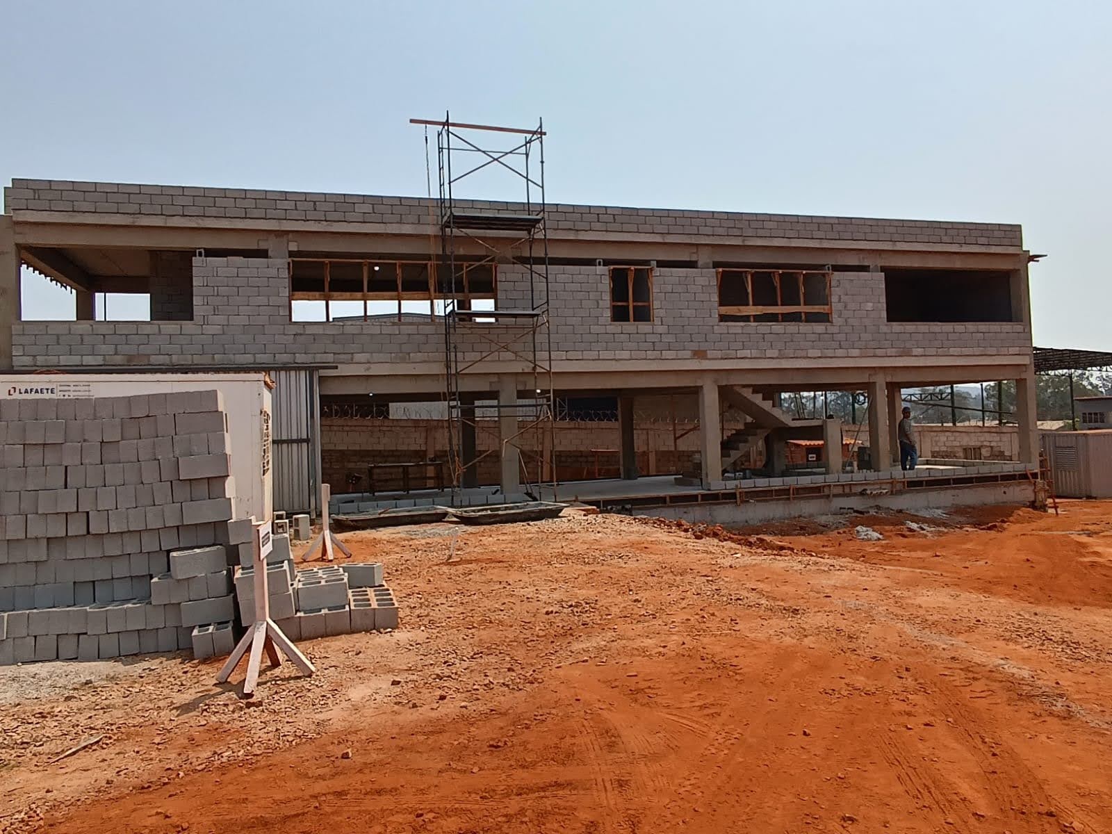 Obras e montagens Grupo SAENG